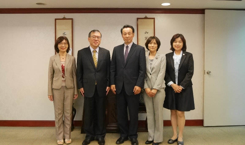 日本經濟產業省前中小企業廳廳長豊永厚志伉儷來訪